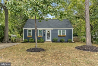 6666 Barrett Rd, Falls Church, VA 22042