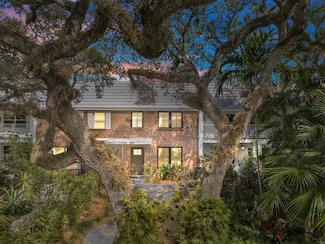 2718 Cardinal Dr, Vero Beach, FL 32963