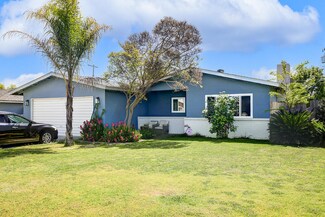1449 W Sunnyside Ave, Visalia, CA 93277
