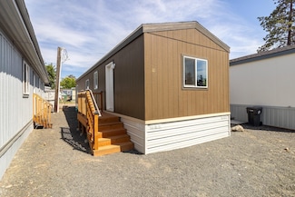 840 W 1st St Unit 10, Cheney, WA 99004