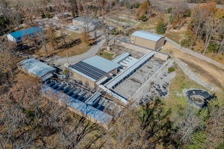 24960 Mcclurg Dr, Lebanon, MO 65536