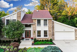 7004 Royalgreen Dr, Cincinnati, OH 45244
