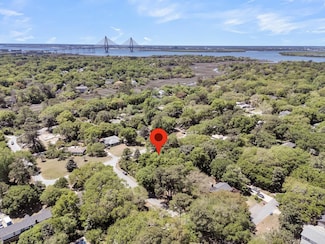 356 Hobcaw Dr, Mount Pleasant, SC 29464