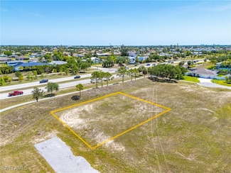 2417 SW 11th Place, Cape Coral, FL 33914