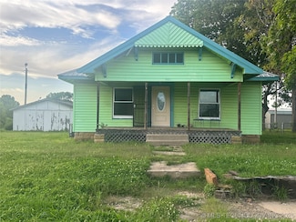 901 E 9th St, Okmulgee, OK 74447