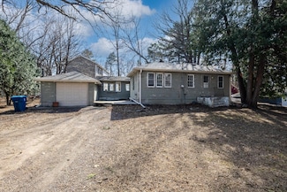 5869 Idlewood Rd, Mound, MN 55364