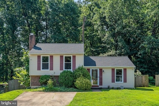 7627 Fallswood Way, Lorton, VA 22079