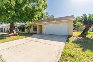 172 Diamond Ridge Blvd, Auburndale, FL 33823