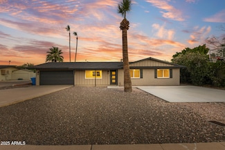 1911 E Lawrence Rd, Phoenix, AZ 85016