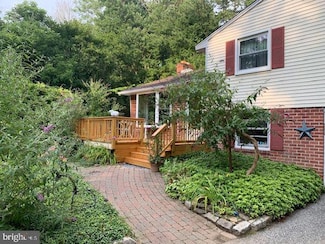 7 N Constance Dr, Media, PA 19063