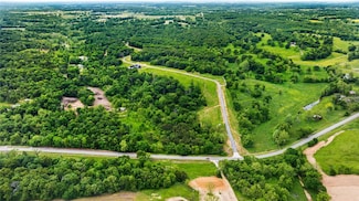 8212 Hill Country Dr, Decatur, AR 72722