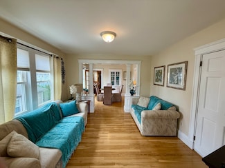 10 Newcastle Rd Unit 2, Peabody, MA 01960