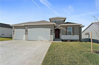 9628 N Amoret Ave, Kansas City, MO 64154
