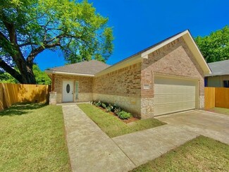 1707 Sicily St, Dallas, TX 75203