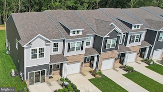 16 Reagan Dr, Runnemede, NJ 08078