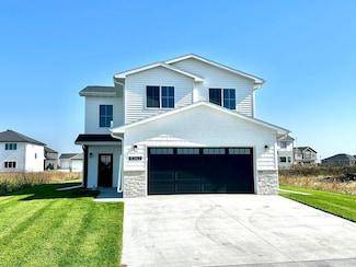 7667 Cub Creek Way, Horace, ND 58047