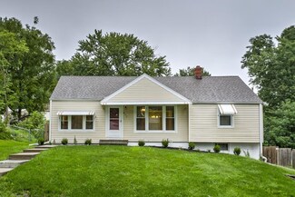 622 NE 43rd St, Kansas City, MO 64116