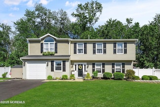 20 Appletree Rd, Howell, NJ 07731