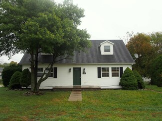 118 N Church St, New Holland, OH 43145