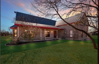 885 County Road 640, Hondo, TX 78861