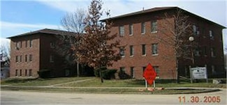 100 Grandview Ct Unit 126, Iowa City, IA 52246