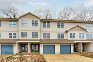 140 Clinton Ave Unit 3, Grand Haven, MI 49417
