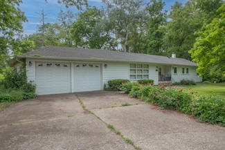 1424 Burns Dr, Portage, IN 46368