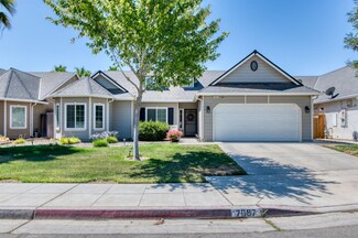 7097 W San Madele Ave, Fresno, CA 93723