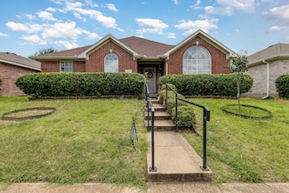 2540 Pilgrim Rest Dr, Dallas, TX 75237