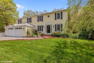 60 Captain Baker Rd, Marstons Mills, MA 02648