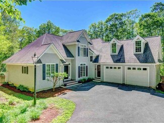 86 Wildwood Ct, Shelburne, VT 05482