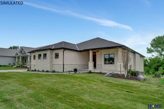 8830 Appaloosa Ln, Lincoln, NE 68520