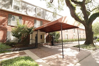 3201 St Charles Ave Unit 220, New Orleans, LA 70115