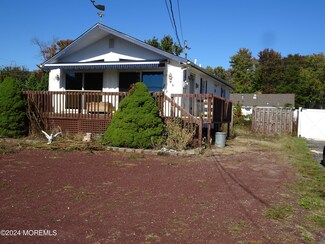 93 Bonita Rd, Waretown, NJ 08758