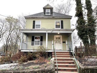 51 Oakridge St, Mattapan, MA 02126