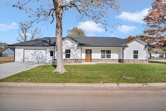 201 W Morgan St, Inman, KS 67546