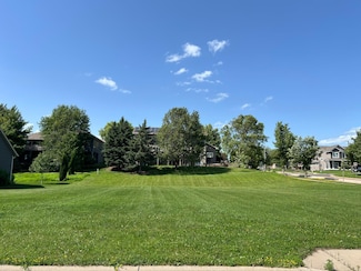 609 Afton Dr, Northfield, MN 55057