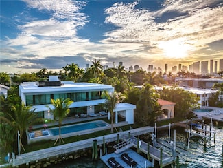 375 N Hibiscus Dr, Miami Beach, FL 33139