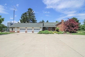 17787 Indian Prairie Rd, White Pigeon, MI 49099
