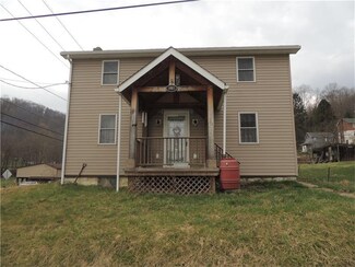 1003 8th St, Bolivar, PA 15923