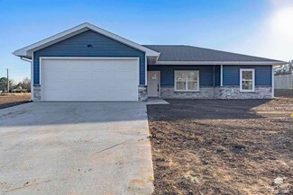 706 Webster St, Clay Center, KS 67432