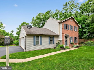 203 Pleasant Hill Dr, Lititz, PA 17543