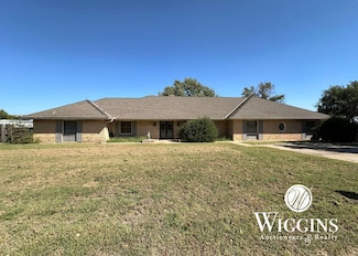 1020 Hadwiger Ave, Cherokee, OK 73728