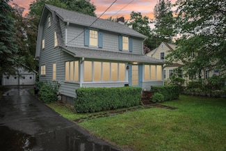 18 Orchard St, Suffern, NY 10901
