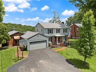 19 N Hill Dr, Floyds Knobs, IN 47119