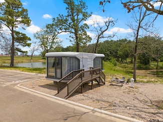 50 County Road 3227, Mount Pleasant, TX 75455