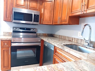 2800 Georgia Ave Unit 14, West Palm Beach, FL 33405