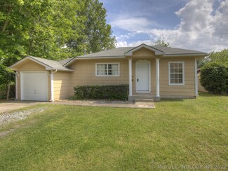 3612 E 3rd St, Tulsa, OK 74112