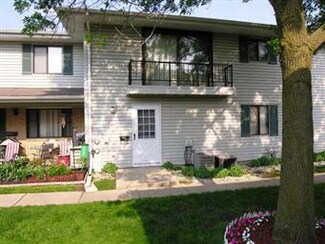 1102 Stoughton Ct Unit 1713, Schaumburg, IL 60194