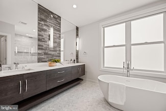 1217 Bainbridge St, Philadelphia, PA 19147